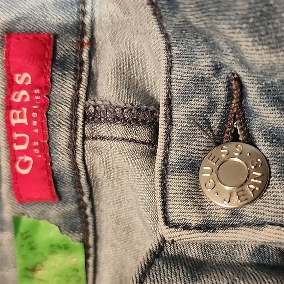Guess size 30 jean Capris - Picture 6 of 6